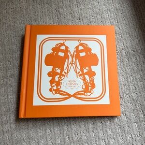 Stunning Hermès coffee table Pop-Up Book